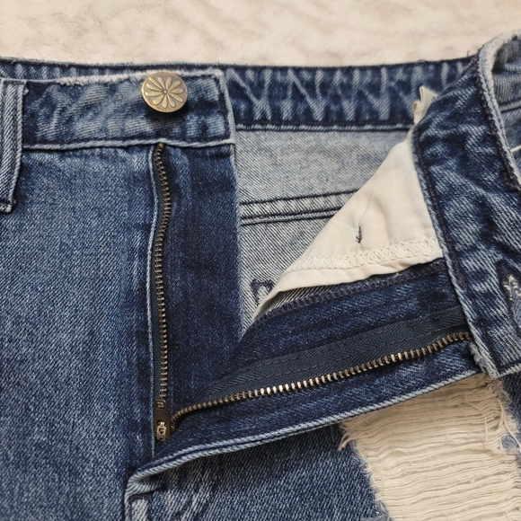 Show Me Your Mumu Dallas High Waisted Short Women's Size 27 Medium Wash - Picture 8 of 15